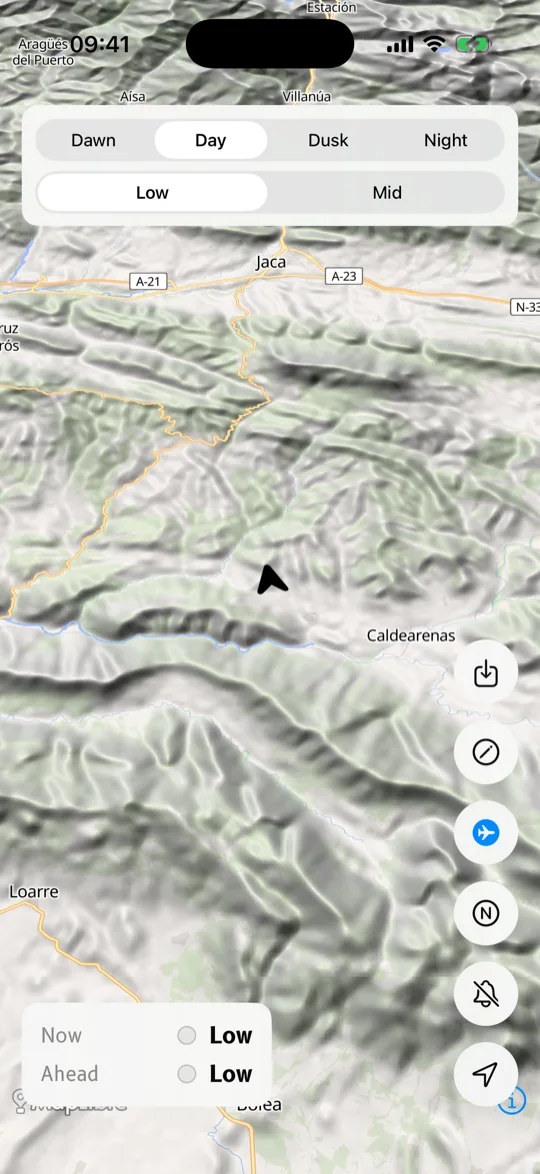 BirdRisk in flight over the Pyrenees on 3D hillshade terrain, with Now and Ahead both reading Low
